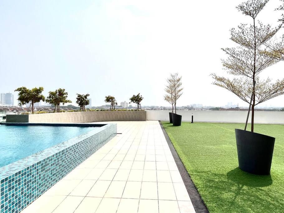 Malacca Urban Home-Swimming Pool-City Center מראה חיצוני תמונה