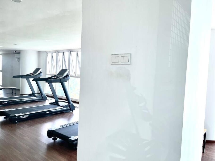 Malacca Urban Home-Swimming Pool-City Center מראה חיצוני תמונה