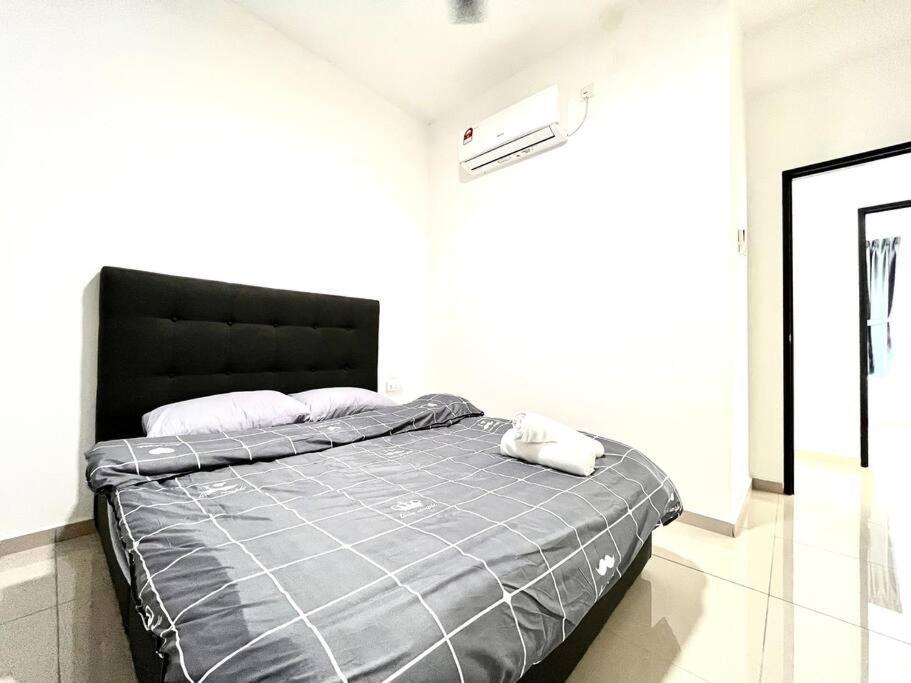 Malacca Urban Home-Swimming Pool-City Center מראה חיצוני תמונה